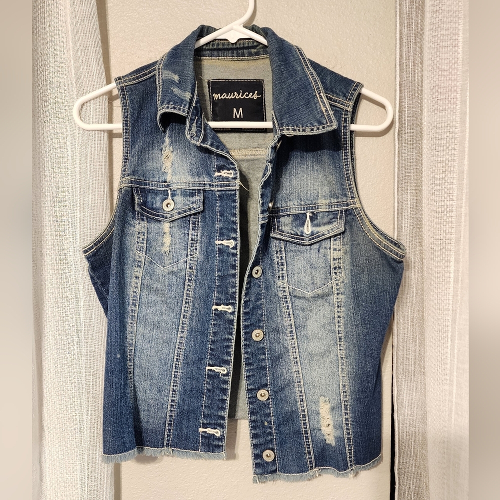 Sleeveless jean jacket